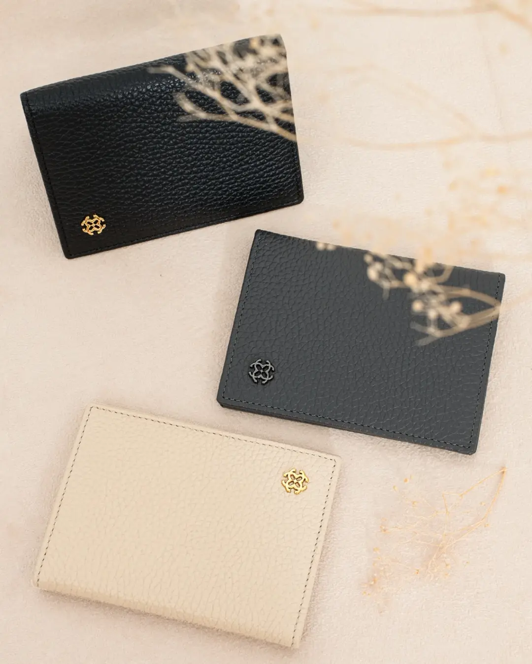 Chic Bifold Card Holder